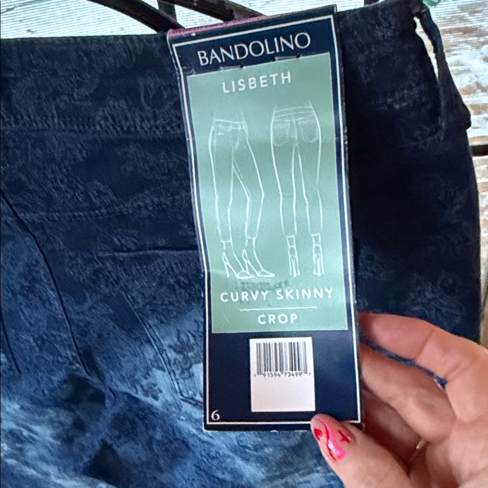 Bandolino Lisbeth Curvy Skinny Crop Jeans Blue Paisley Floral Acid Wash Size 6 - Picture 9 of 14